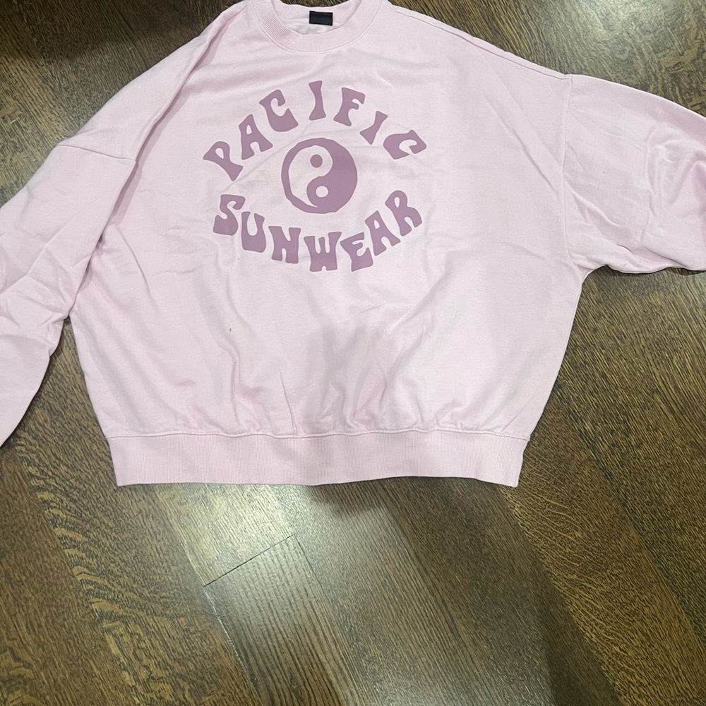 Pacific Sunwear Light Pink Pullover. NEVER WORN.